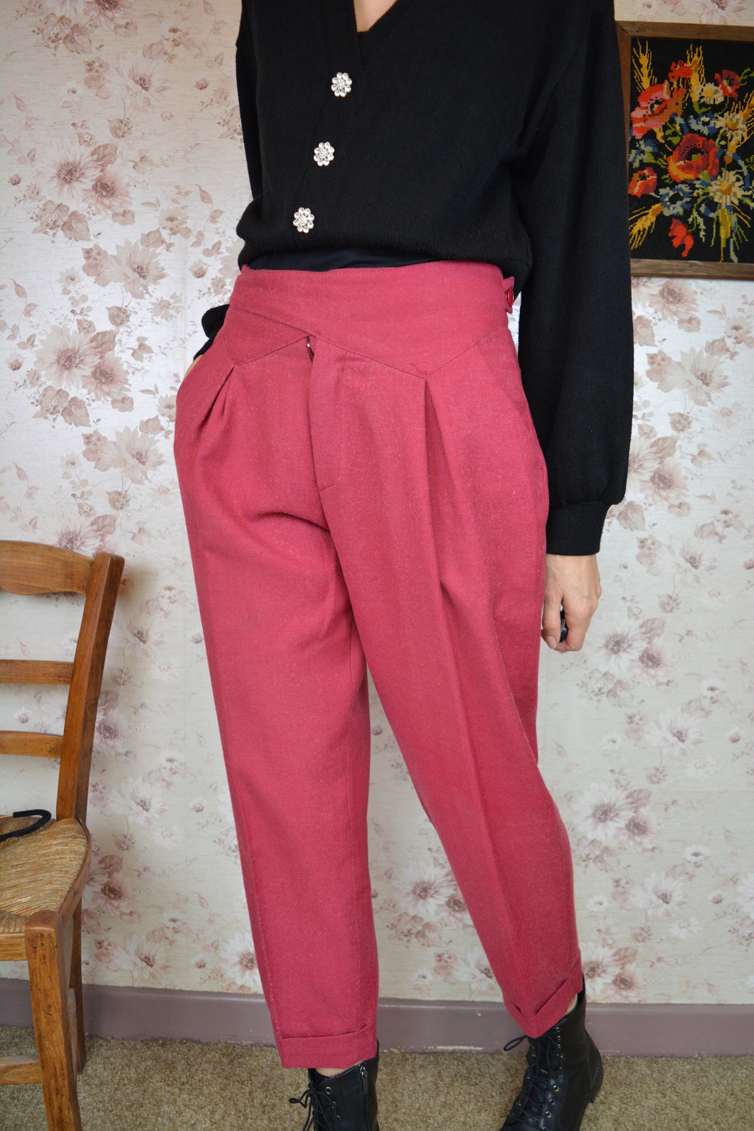 Pantalon en laine rouge terracotta T.40