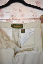 Charger l&#39;image dans la galerie, Pantalon cargo beige Timberland W36

