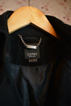 Charger l&#39;image dans la galerie, Veste noire en velours côtelé Esprit T.40
