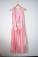 Charger l&#39;image dans la galerie, Robe de cérémonie rose plissée T.36-38
